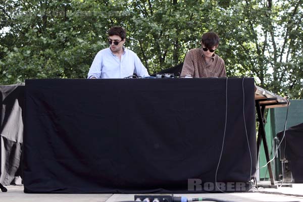 BLONDES - 2011-05-29 - PARIS - Parc de la Villette - 